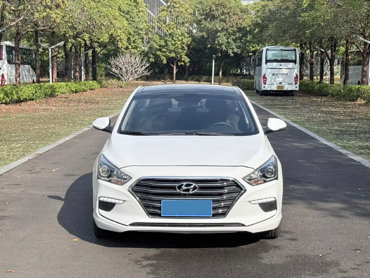 2017 Hyundai Mistra 1.6T 175HP L4 7DCT,autocango,china used car exporter,china ev exporter,chinese used car exporter,chinese used ev exporter
