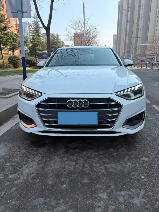 2020 Audi A4L 2.0T 190HP L4 7DCT,autocango,china used car exporter,china ev exporter,chinese used car exporter,chinese used ev exporter