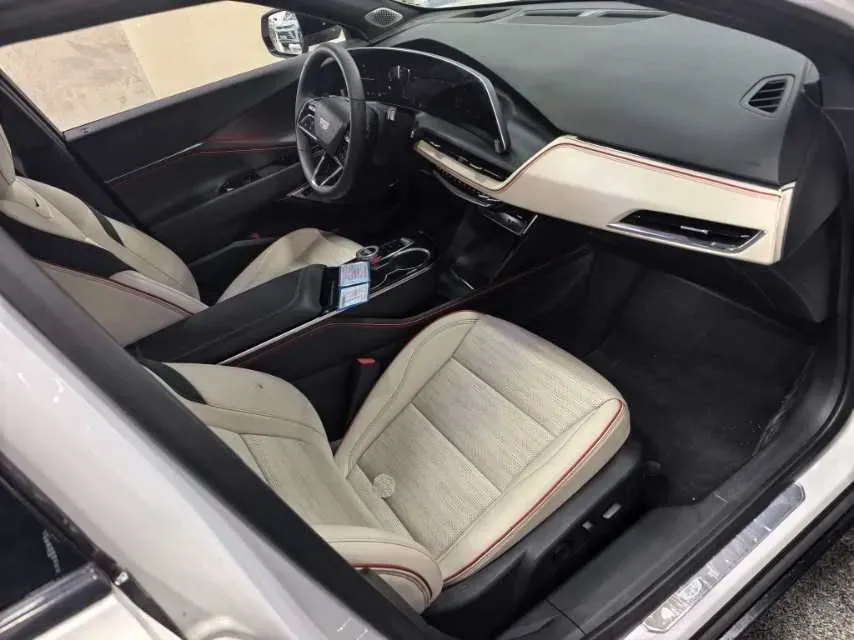 2023 Cadillac GT4 1.5T 211HP L4 9AT,autocango,china used car exporter,china ev exporter,chinese used car exporter,chinese used ev exporter