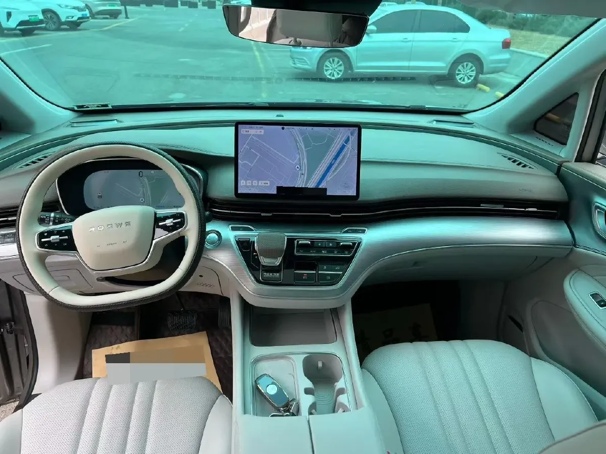 2025 Roewe iMAX8 1.5T 150HP L4 1DHT PHEV 24.7KWH,autocango,china used car exporter,china ev exporter,chinese used car exporter,chinese used ev exporter