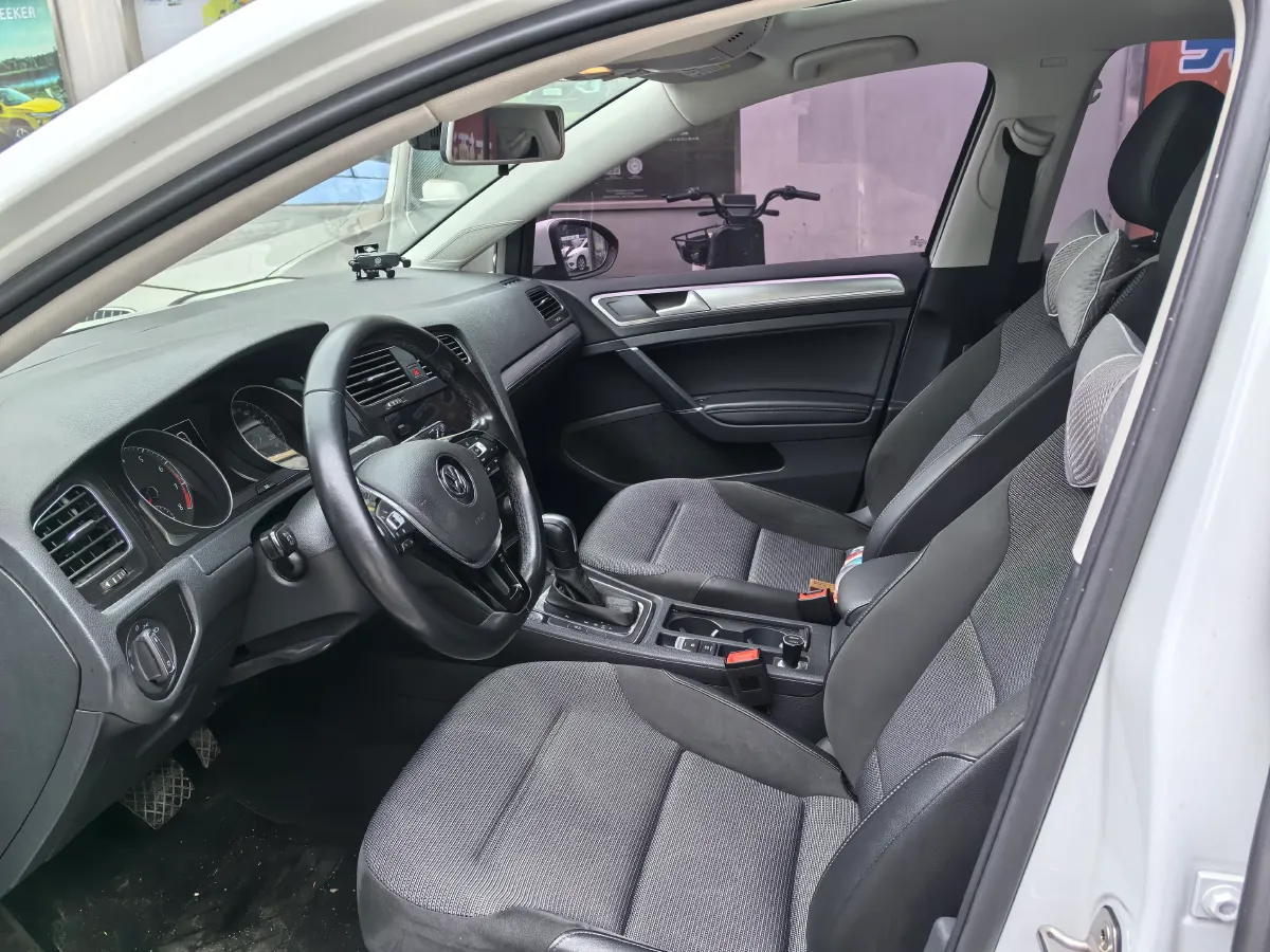 2020 Volkswagen Golf 1.4T 150HP L4 7DCT,autocango,china used car exporter,china ev exporter,chinese used car exporter,chinese used ev exporter