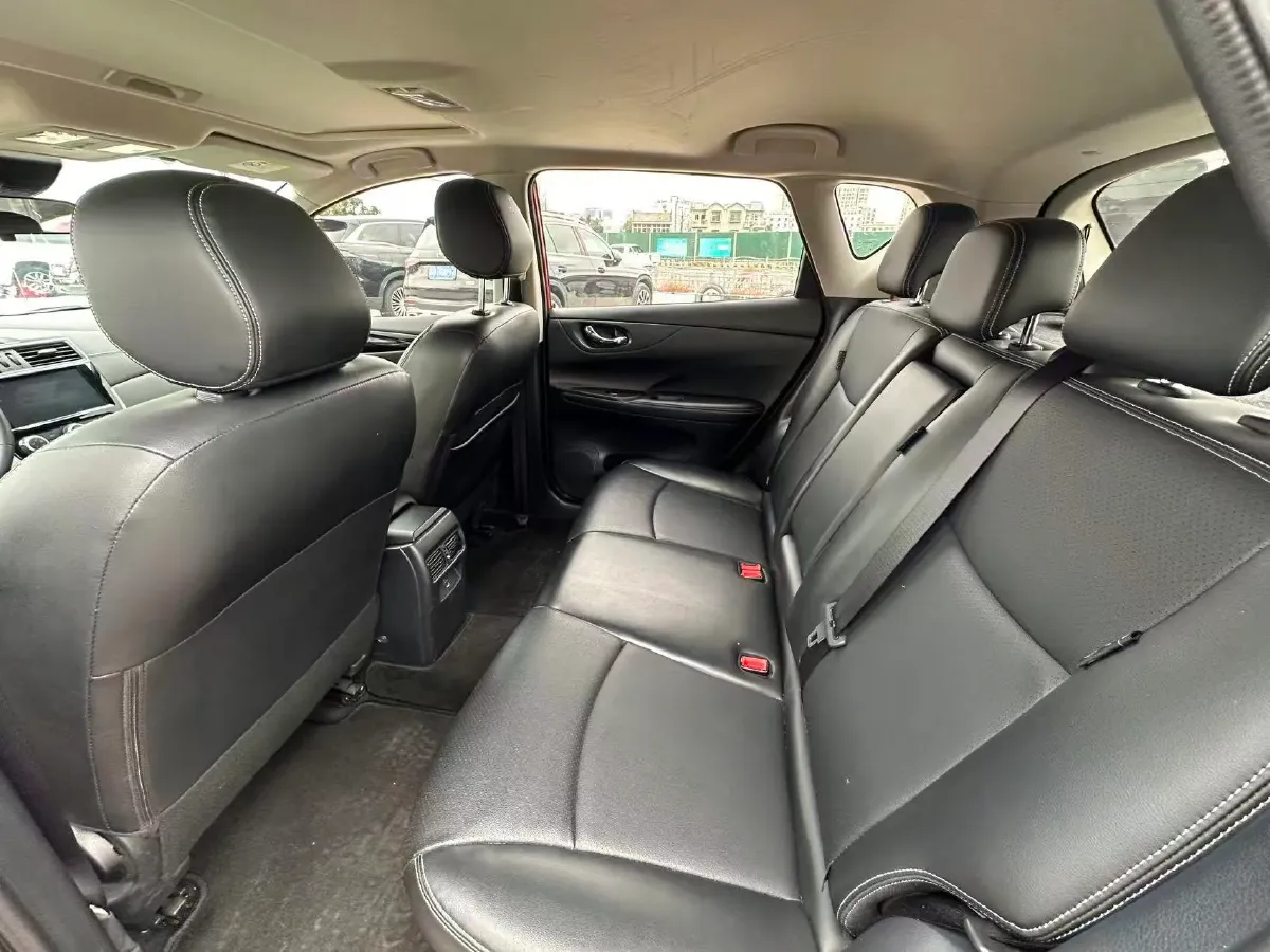 2023 Nissan Tiida 1.6L 122HP L4 CVT,autocango,china used car exporter,china ev exporter,chinese used car exporter,chinese used ev exporter