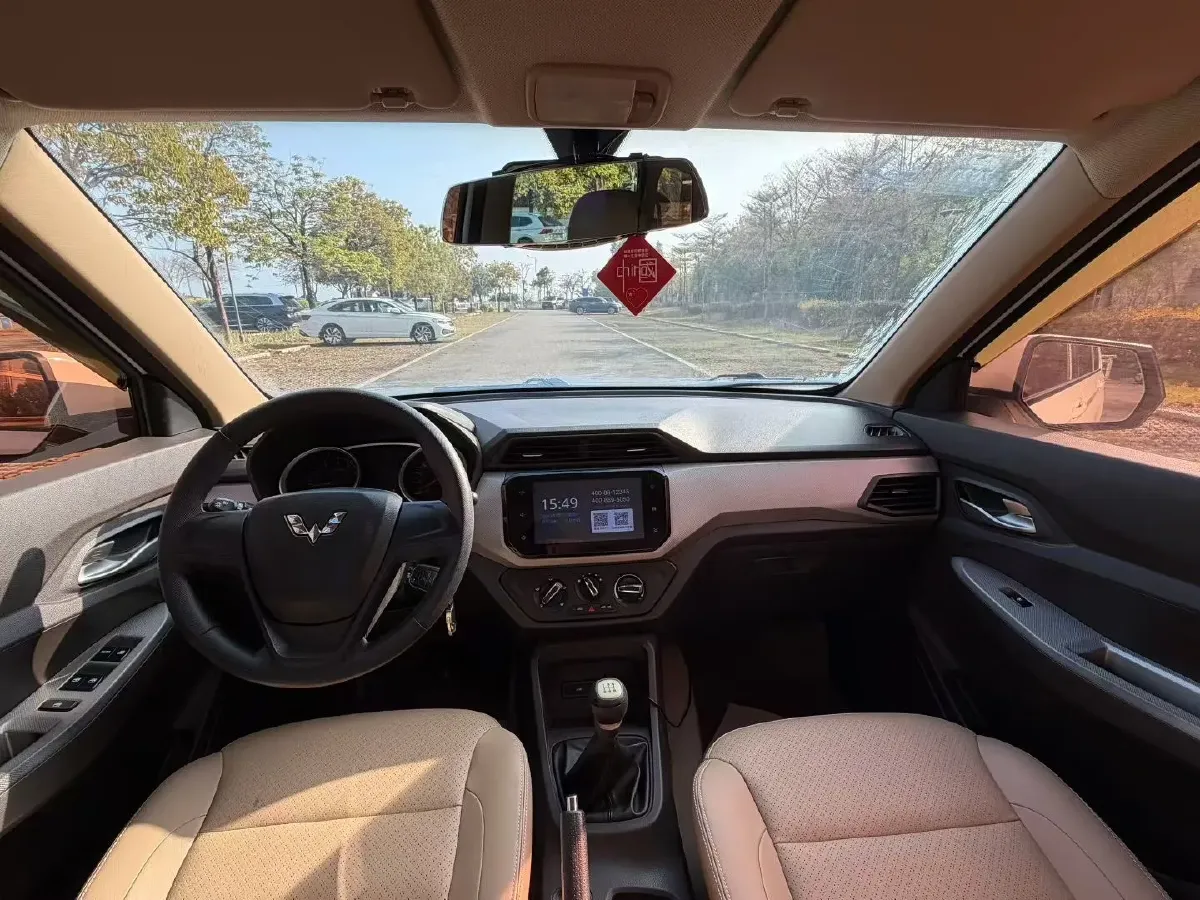 2018 WuLing HongGuang 1.5L 105HP L4 5MT,autocango,china used car exporter,china ev exporter,chinese used car exporter,chinese used ev exporter