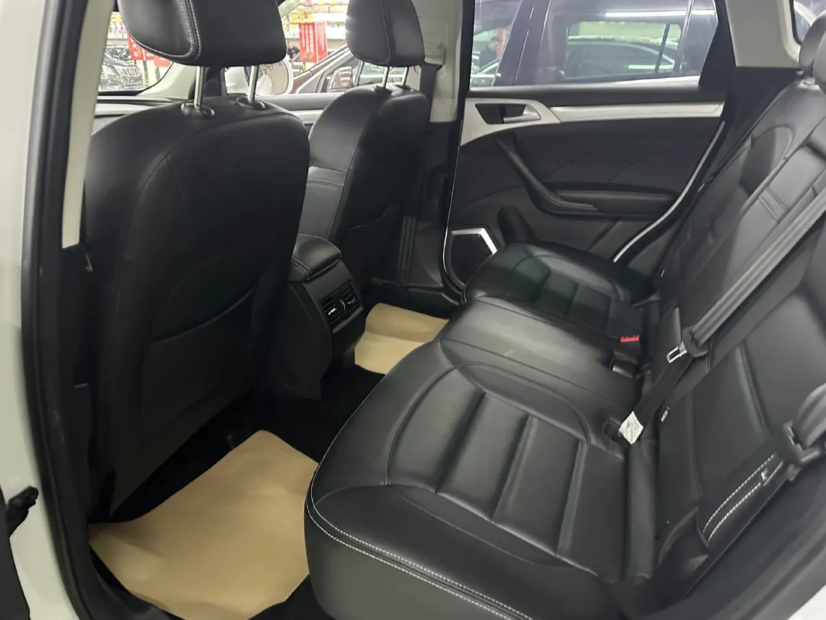2021 Haval H7 2.0T 227HP L4 7DCT,autocango,china used car exporter,china ev exporter,chinese used car exporter,chinese used ev exporter