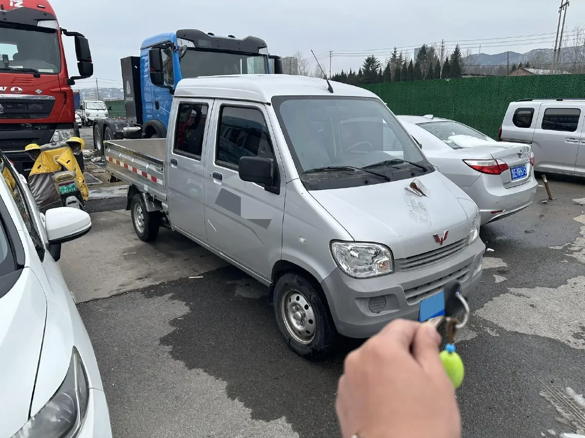 2020 WuLing ZhiGuang Mini Truck 1.2L 76HP L4 5MT,autocango,china used car exporter,china ev exporter,chinese used car exporter,chinese used ev exporter