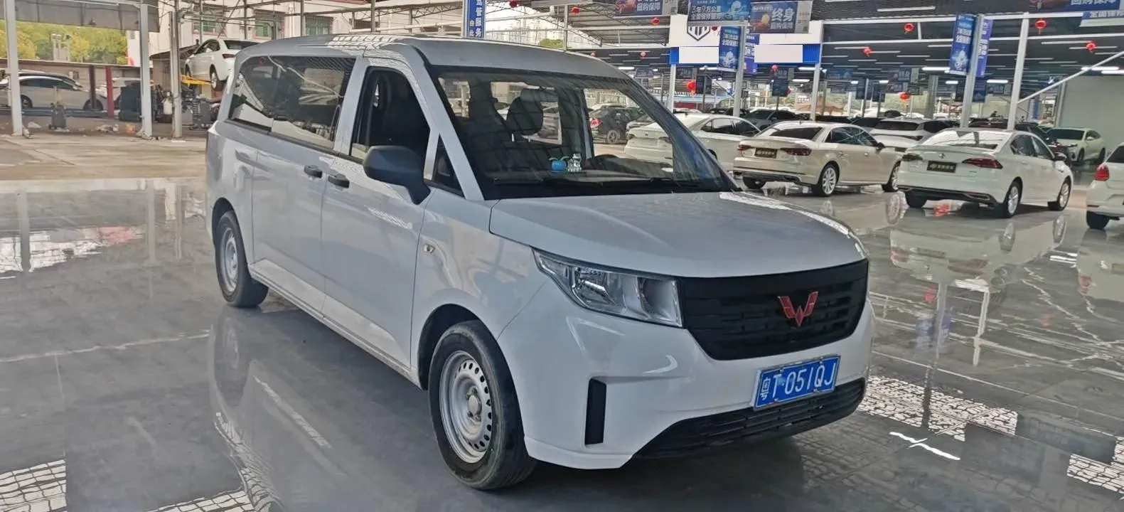 2021 WuLing ZhengChen 1.5T 147HP L4 6MT,autocango,china used car exporter,china ev exporter,chinese used car exporter,chinese used ev exporter