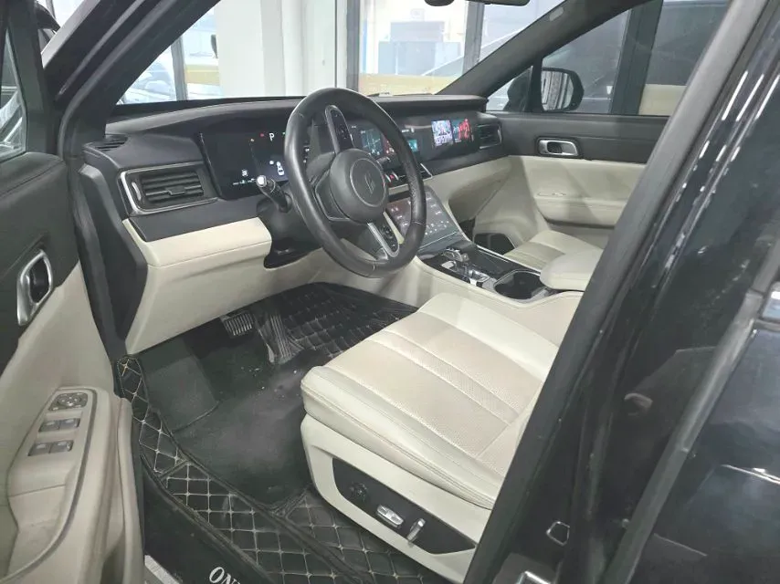 2020 Li ONE Range Extended 131HP REEV 40.5KWH,autocango,china used car exporter,china ev exporter,chinese used car exporter,chinese used ev exporter