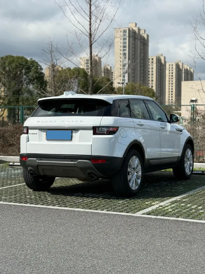 2018 Land Rover Range Rover Evoque 2.0T 241HP L4 9AT,autocango,china used car exporter,china ev exporter,chinese used car exporter,chinese used ev exporter