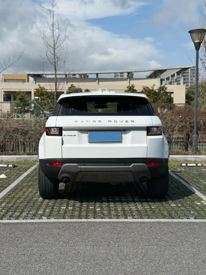 2018 Land Rover Range Rover Evoque 2.0T 241HP L4 9AT,autocango,china used car exporter,china ev exporter,chinese used car exporter,chinese used ev exporter