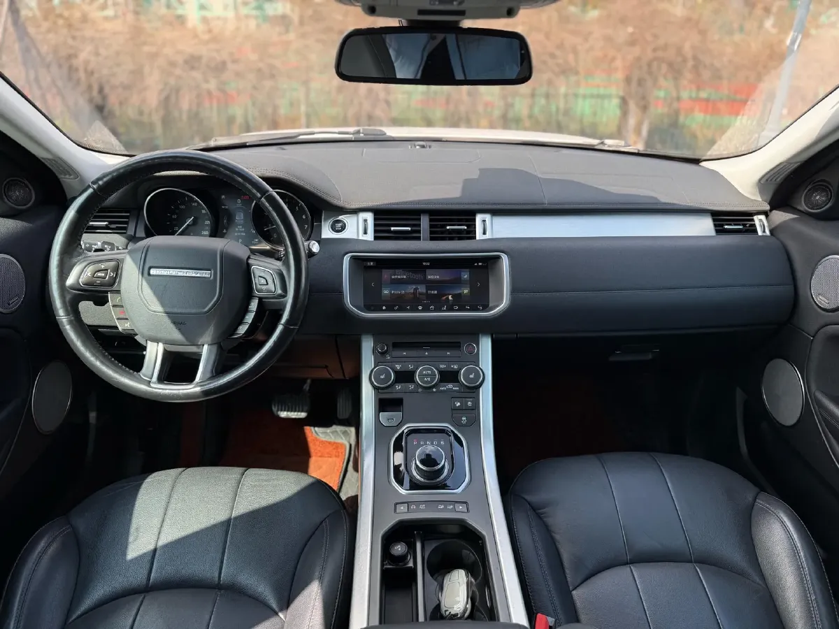 2018 Land Rover Range Rover Evoque 2.0T 241HP L4 9AT,autocango,china used car exporter,china ev exporter,chinese used car exporter,chinese used ev exporter