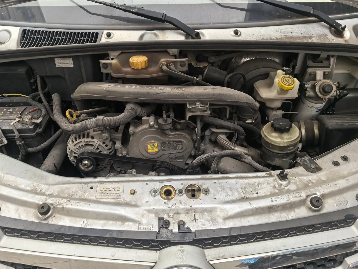 2021 DongFeng DFAC YuFeng 2.4T 140HP L4 6MT,autocango,china used car exporter,china ev exporter,chinese used car exporter,chinese used ev exporter