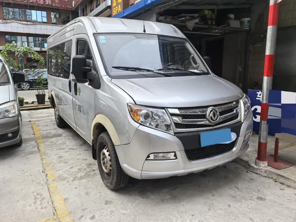 2021 DongFeng DFAC YuFeng 2.4T 140HP L4 6MT,autocango,china used car exporter,china ev exporter,chinese used car exporter,chinese used ev exporter