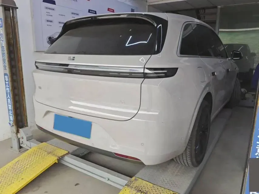 2024 Li L6 Range Extended 154HP L4 REEV 36.8KWH,autocango,china used car exporter,china ev exporter,chinese used car exporter,chinese used ev exporter