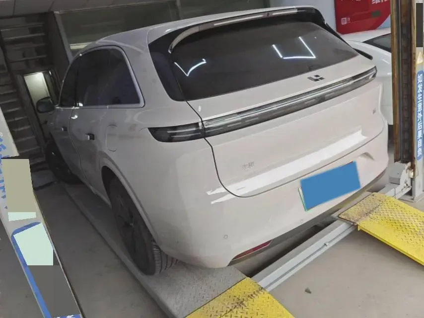 2024 Li L6 Range Extended 154HP L4 REEV 36.8KWH,autocango,china used car exporter,china ev exporter,chinese used car exporter,chinese used ev exporter