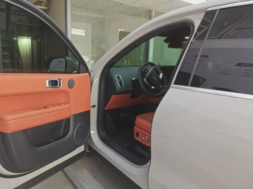 2024 Li L6 Range Extended 154HP L4 REEV 36.8KWH,autocango,china used car exporter,china ev exporter,chinese used car exporter,chinese used ev exporter