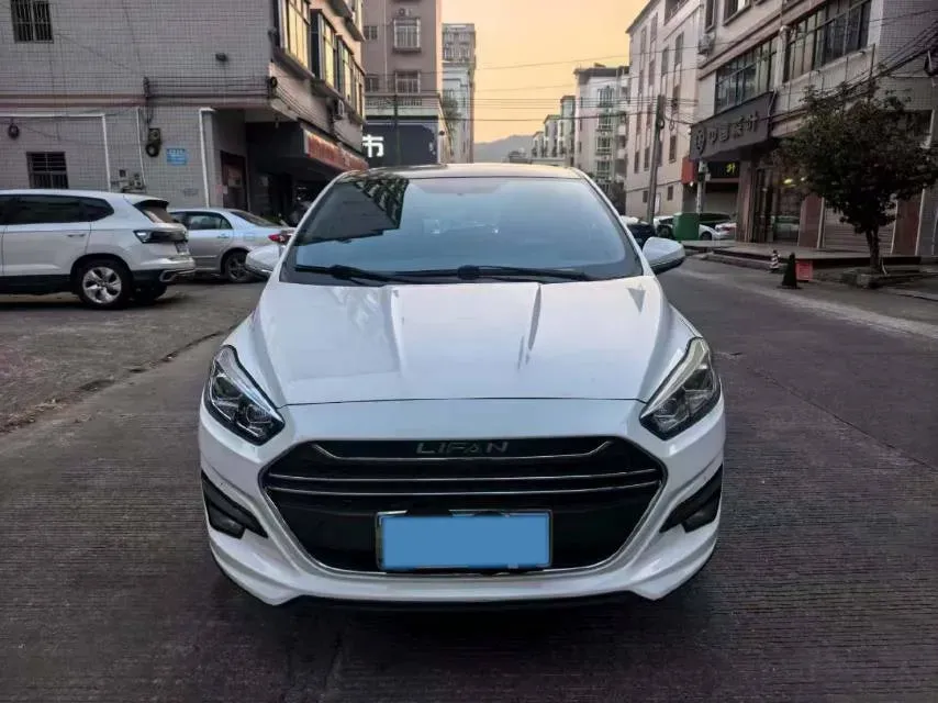 2017 LiFan XuanLang 2.0L 141HP L4 5MT,autocango,china used car exporter,china ev exporter,chinese used car exporter,chinese used ev exporter
