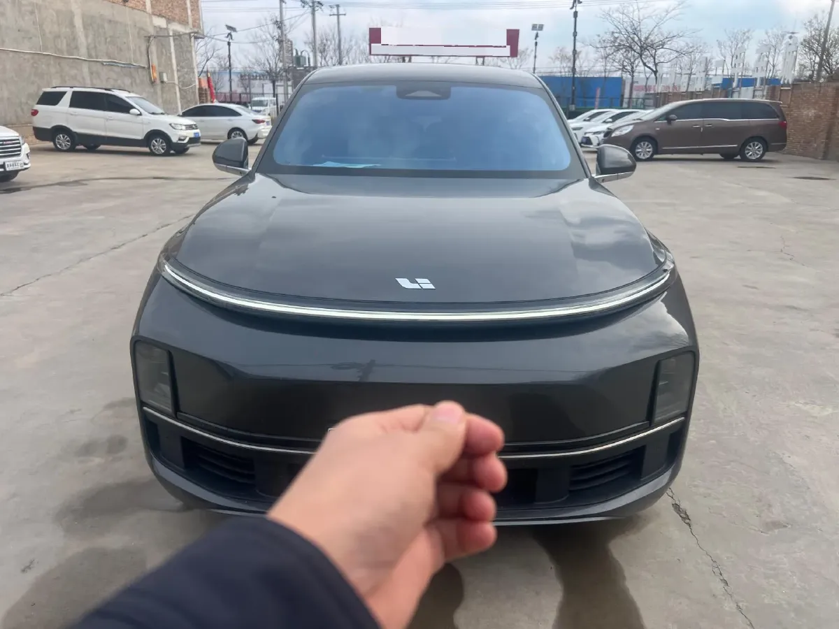 2023 Li L8 Range Extended 154HP REEV 40.9KWH,autocango,china used car exporter,china ev exporter,chinese used car exporter,chinese used ev exporter