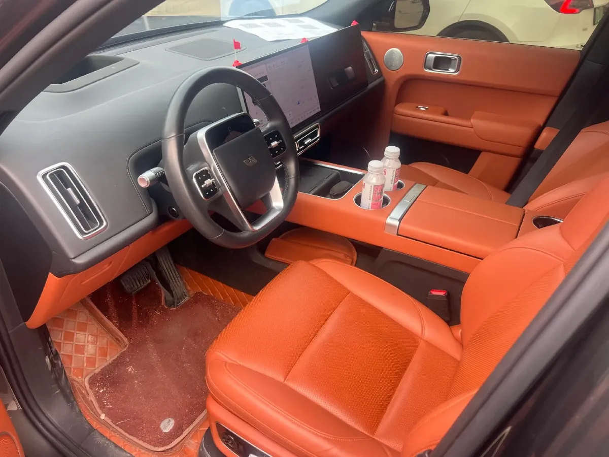 2023 Li L8 Range Extended 154HP REEV 40.9KWH,autocango,china used car exporter,china ev exporter,chinese used car exporter,chinese used ev exporter