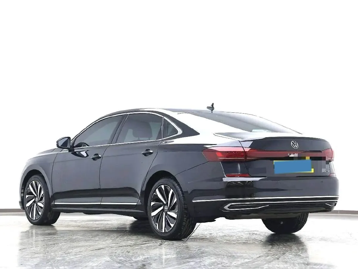 2023 Volkswagen Passat 2.0T 186HP L4 7DCT,autocango,china used car exporter,china ev exporter,chinese used car exporter,chinese used ev exporter