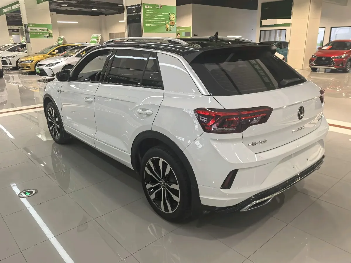2022 Volkswagen T-Roc 1.4T 150HP L4 7DCT,autocango,china used car exporter,china ev exporter,chinese used car exporter,chinese used ev exporter