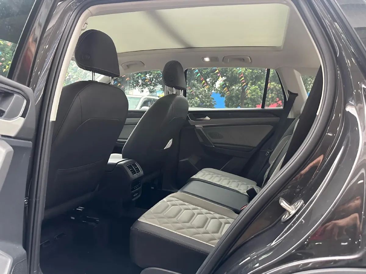 2023 Volkswagen Tayron 2.0T 186HP L4 7DCT,autocango,china used car exporter,china ev exporter,chinese used car exporter,chinese used ev exporter