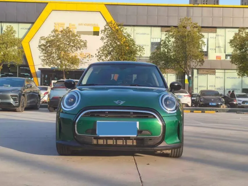 2022 MINI MINI 1.5T 136HP L3 7DCT,autocango,china used car exporter,china ev exporter,chinese used car exporter,chinese used ev exporter