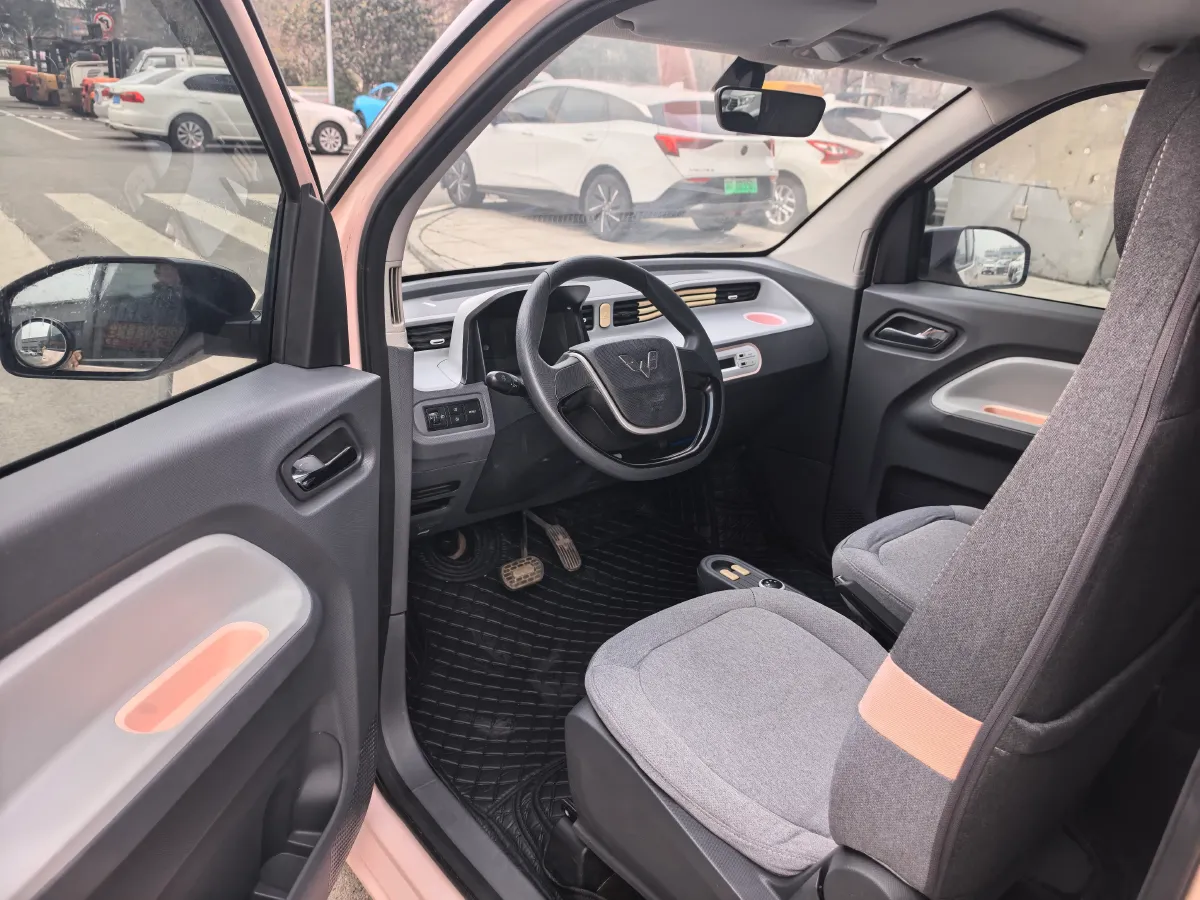 2021 WuLing HongGuang MINI EV BEV 13.8KWH,autocango,china used car exporter,china ev exporter,chinese used car exporter,chinese used ev exporter