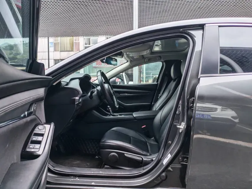 2023 Mazda 3 Axela 2.0L 158HP L4 6AT,autocango,china used car exporter,china ev exporter,chinese used car exporter,chinese used ev exporter