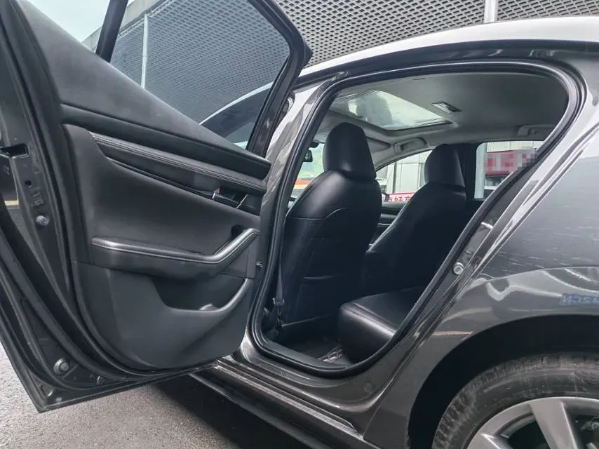 2023 Mazda 3 Axela 2.0L 158HP L4 6AT,autocango,china used car exporter,china ev exporter,chinese used car exporter,chinese used ev exporter