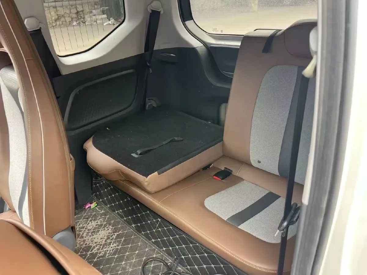 2022 WuLing HongGuang MINI EV BEV 26.5KWH,autocango,china used car exporter,china ev exporter,chinese used car exporter,chinese used ev exporter