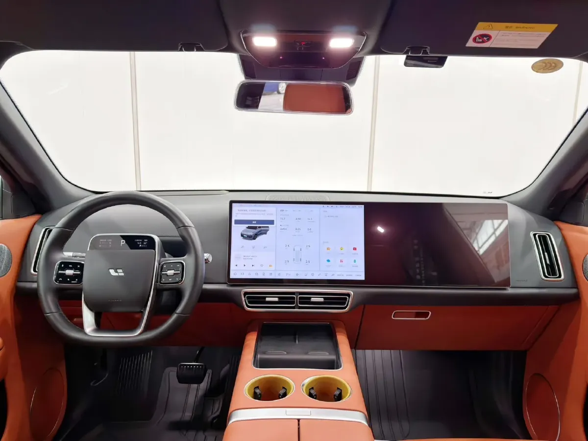 2023 Li L8 Range Extended 154HP REEV 40.9KWH,autocango,china used car exporter,china ev exporter,chinese used car exporter,chinese used ev exporter