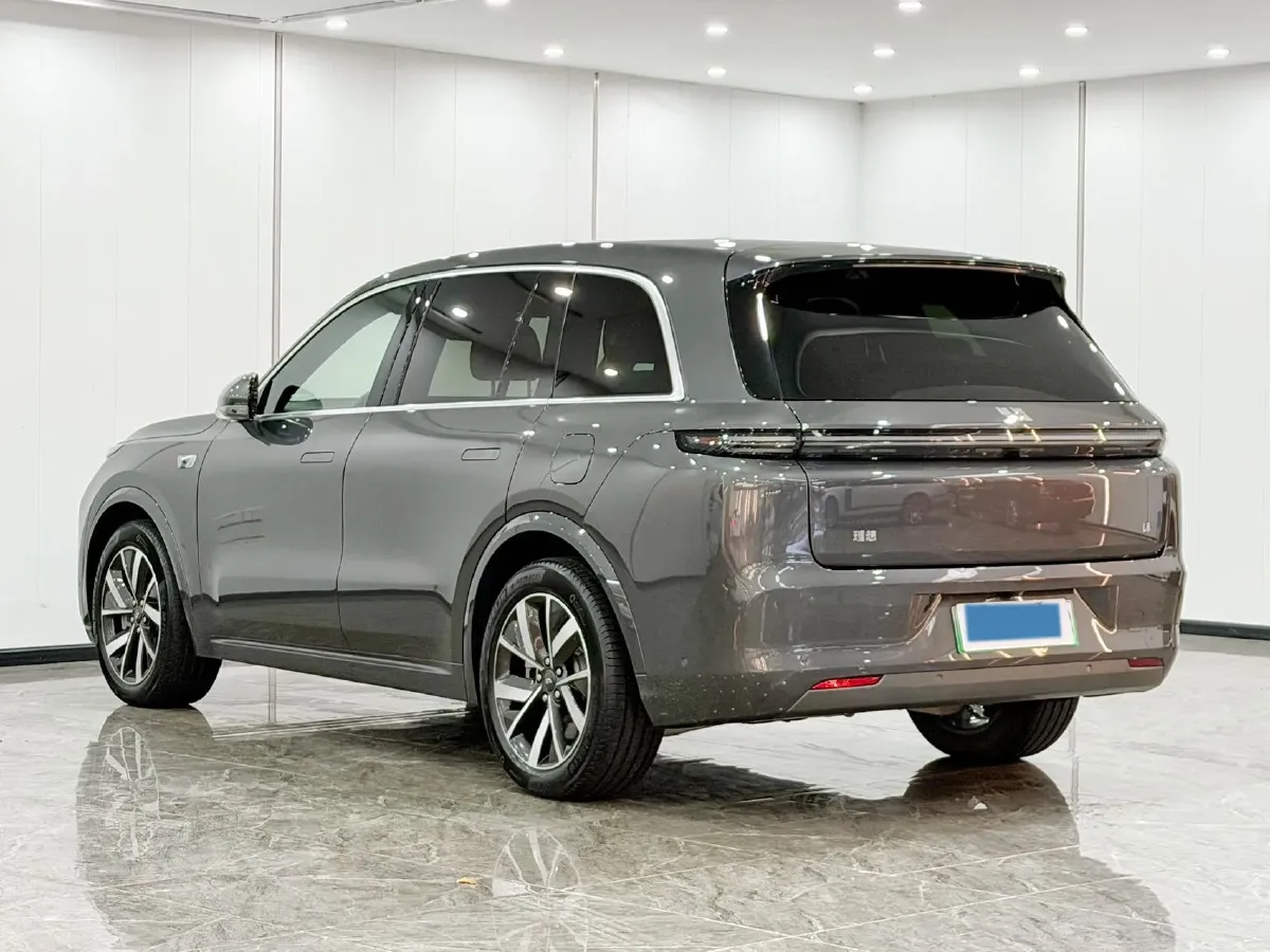 2023 Li L8 Range Extended 154HP REEV 40.9KWH,autocango,china used car exporter,china ev exporter,chinese used car exporter,chinese used ev exporter