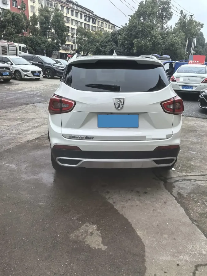 2017 HaiMa S5 Young Edition 1.6L 122HP L4 5MT,autocango,china used car exporter,china ev exporter,chinese used car exporter,chinese used ev exporter