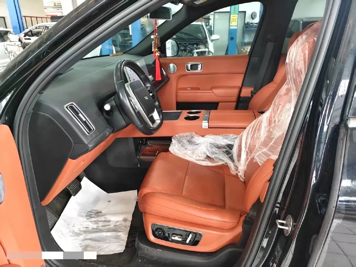 2023 Li L8 Range Extended 154HP REEV 40.9KWH,autocango,china used car exporter,china ev exporter,chinese used car exporter,chinese used ev exporter