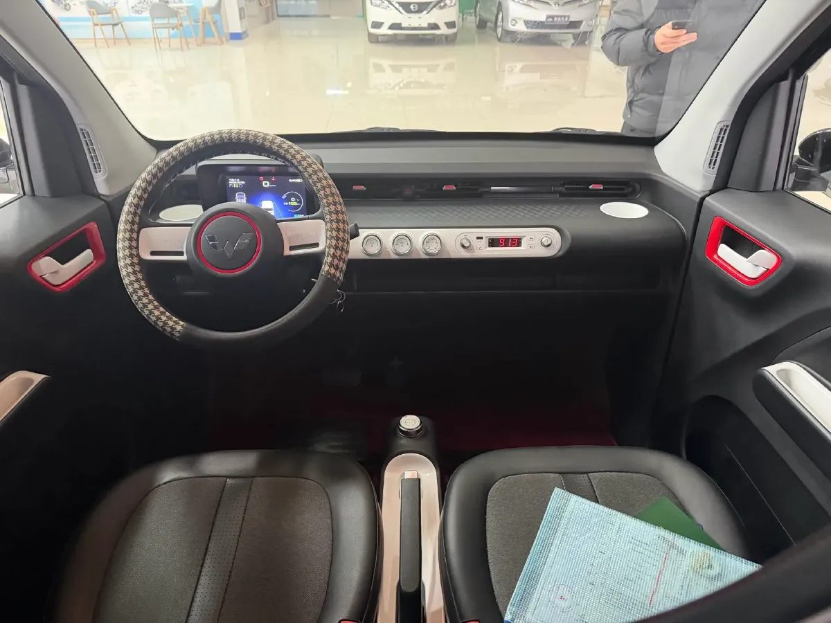 2022 WuLing HongGuang MINI EV BEV 26.5KWH,autocango,china used car exporter,china ev exporter,chinese used car exporter,chinese used ev exporter