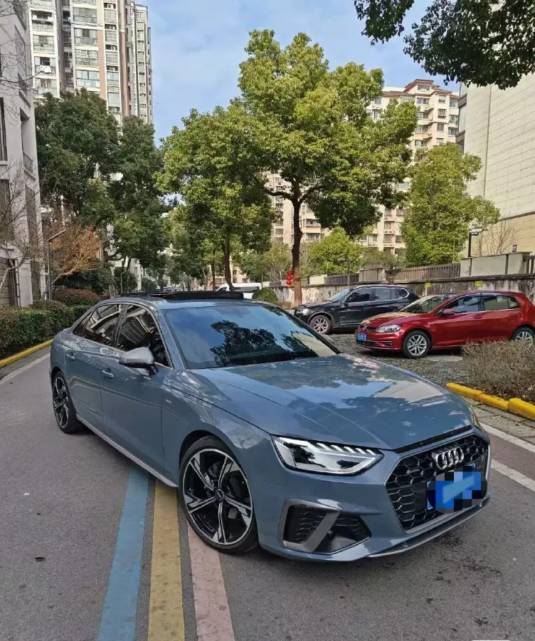 2022 Audi A4L 2.0T 190HP L4 7DCT,autocango,china used car exporter,china ev exporter,chinese used car exporter,chinese used ev exporter