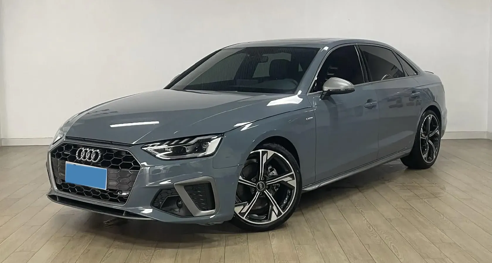 2022 Audi A4L 2.0T 190HP L4 7DCT,autocango,china used car exporter,china ev exporter,chinese used car exporter,chinese used ev exporter
