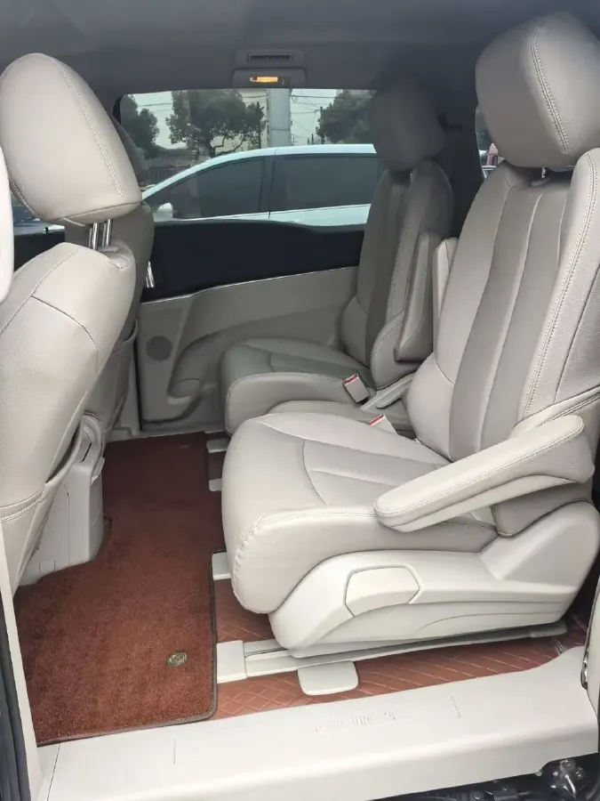 2023 Buick GL8 2.0T 237HP L4 9AT,autocango,china used car exporter,china ev exporter,chinese used car exporter,chinese used ev exporter