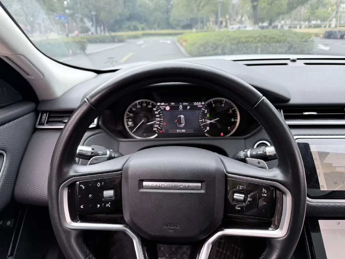 2022 Land Rover Range Rover Velar 2.0T 250HP L4 8AT,autocango,china used car exporter,china ev exporter,chinese used car exporter,chinese used ev exporter