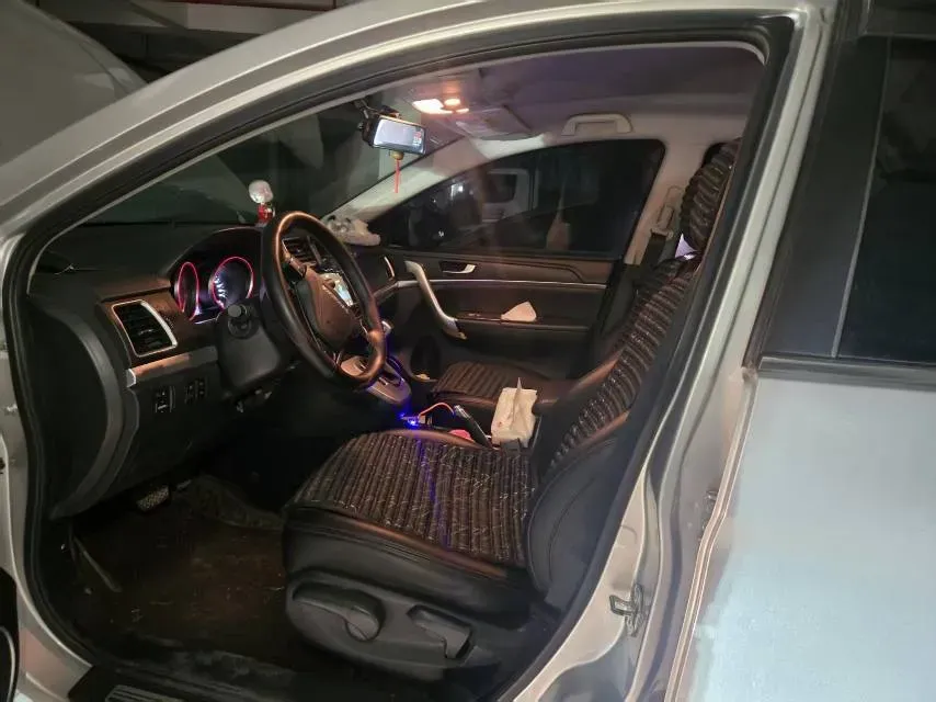 2019 Haval M6 1.5T 150HP L4 7DCT,autocango,china used car exporter,china ev exporter,chinese used car exporter,chinese used ev exporter