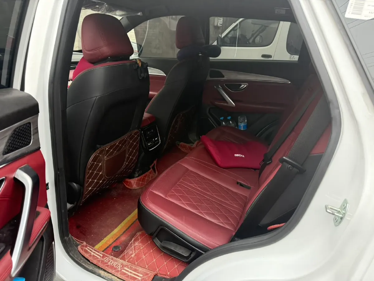 2023 ChangAn Oshan X7 Plus 1.5T 188HP L4 7DCT,autocango,china used car exporter,china ev exporter,chinese used car exporter,chinese used ev exporter