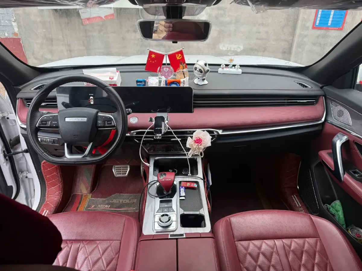 2023 ChangAn Oshan X7 Plus 1.5T 188HP L4 7DCT,autocango,china used car exporter,china ev exporter,chinese used car exporter,chinese used ev exporter