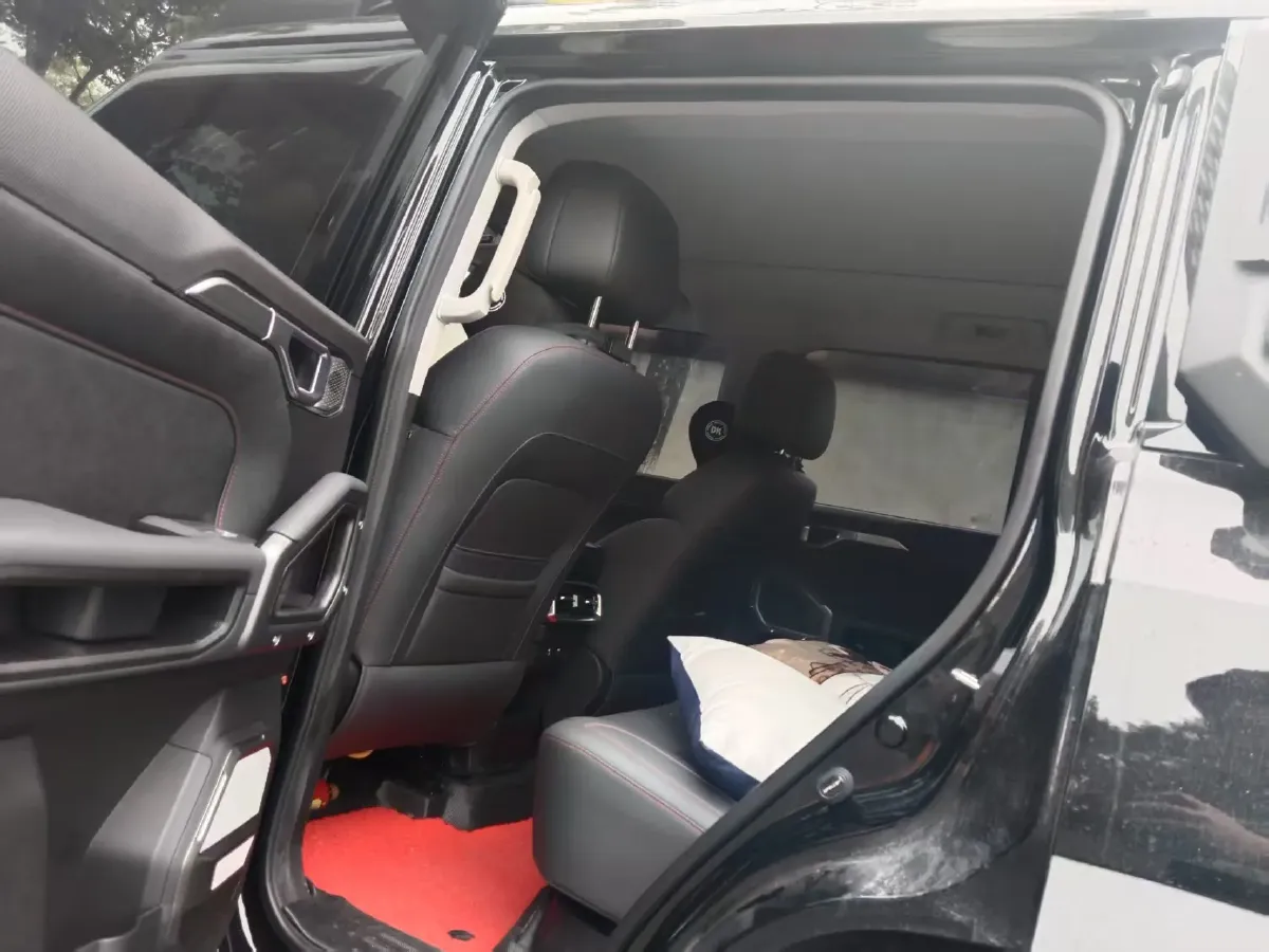 2023 Jetour Traveller 2.0T 254HP L4 7DCT,autocango,china used car exporter,china ev exporter,chinese used car exporter,chinese used ev exporter