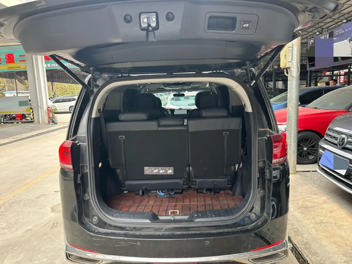 2021 GAC Trumpchi M8 2.0T 252HP L4 8AT,autocango,china used car exporter,china ev exporter,chinese used car exporter,chinese used ev exporter