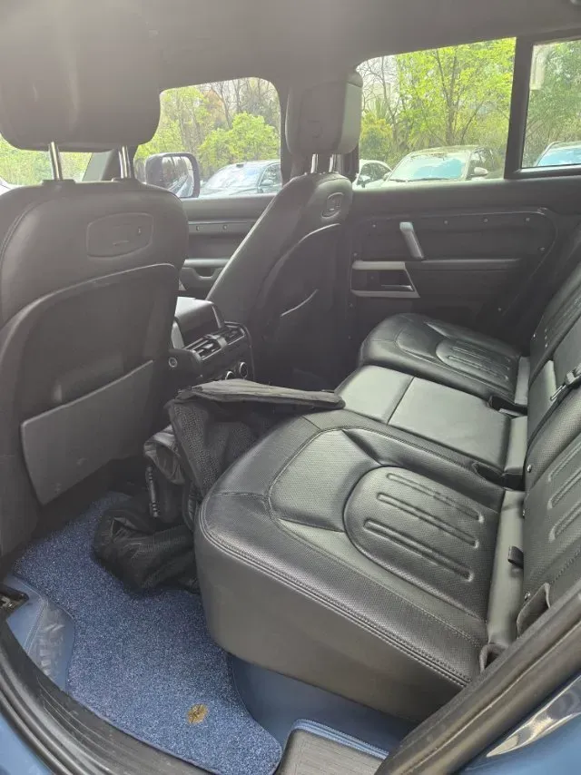 2021 Land Rover Defender 3.0T 400HP L6 8AT,autocango,china used car exporter,china ev exporter,chinese used car exporter,chinese used ev exporter