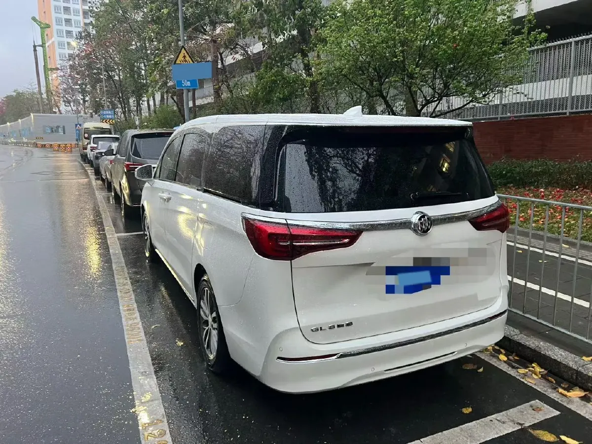 2023 Buick GL8 2.0T 237HP L4 9AT,autocango,china used car exporter,china ev exporter,chinese used car exporter,chinese used ev exporter