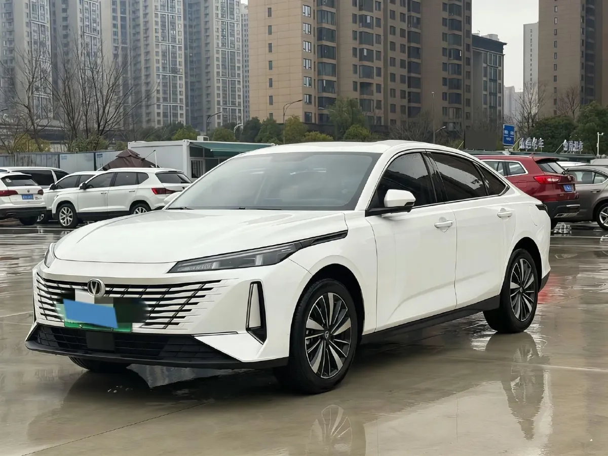 2025 ChangAn EadoPHEV 1.5L 98HP L4 E-CVT PHEV,autocango,china used car exporter,china ev exporter,chinese used car exporter,chinese used ev exporter