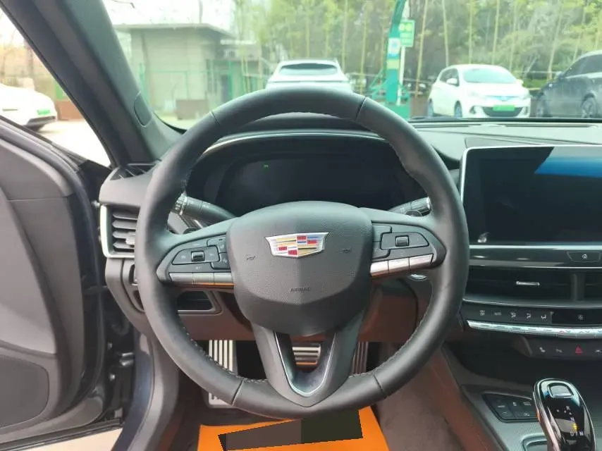 2022 Cadillac CT5 2.0T 237HP L4 10AT,autocango,china used car exporter,china ev exporter,chinese used car exporter,chinese used ev exporter