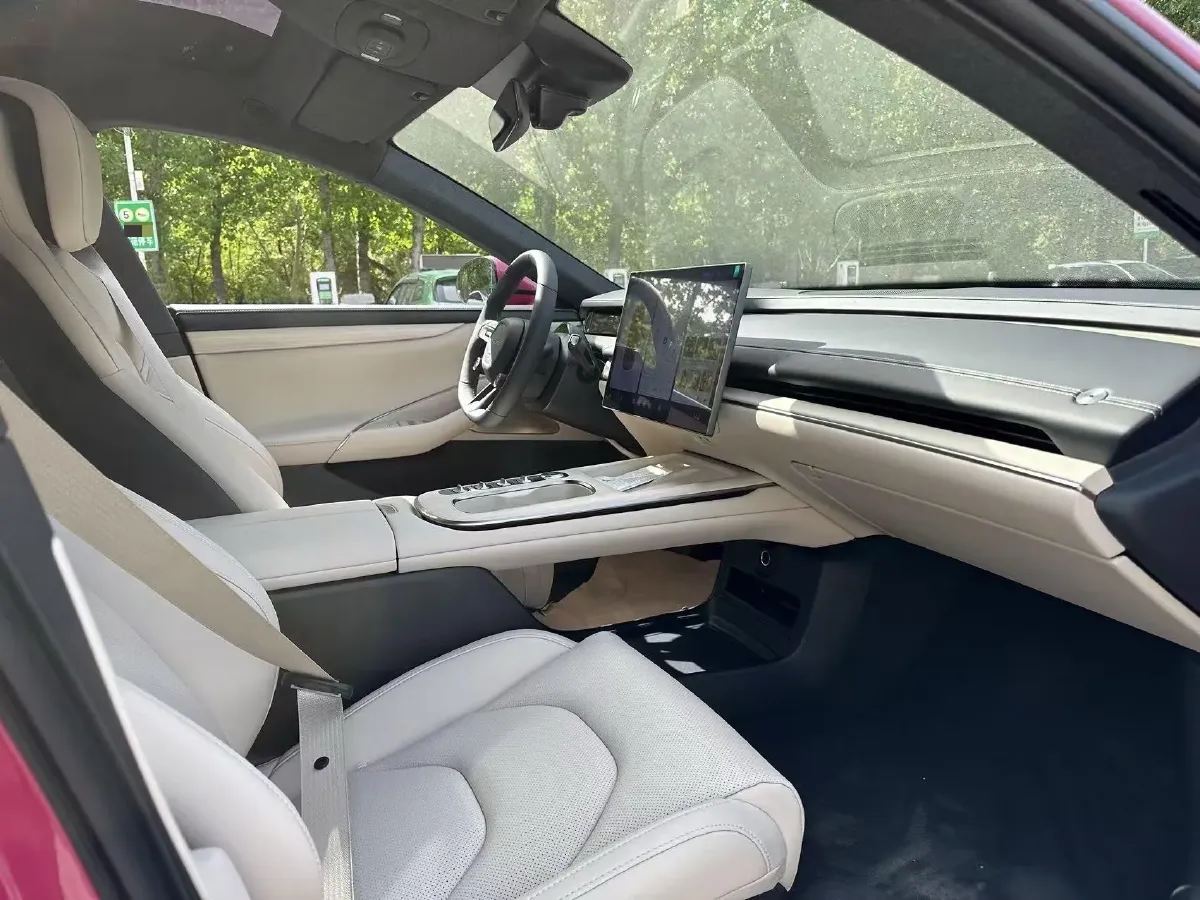 2024 MI SU7 BEV 101KWH,autocango,china used car exporter,china ev exporter,chinese used car exporter,chinese used ev exporter