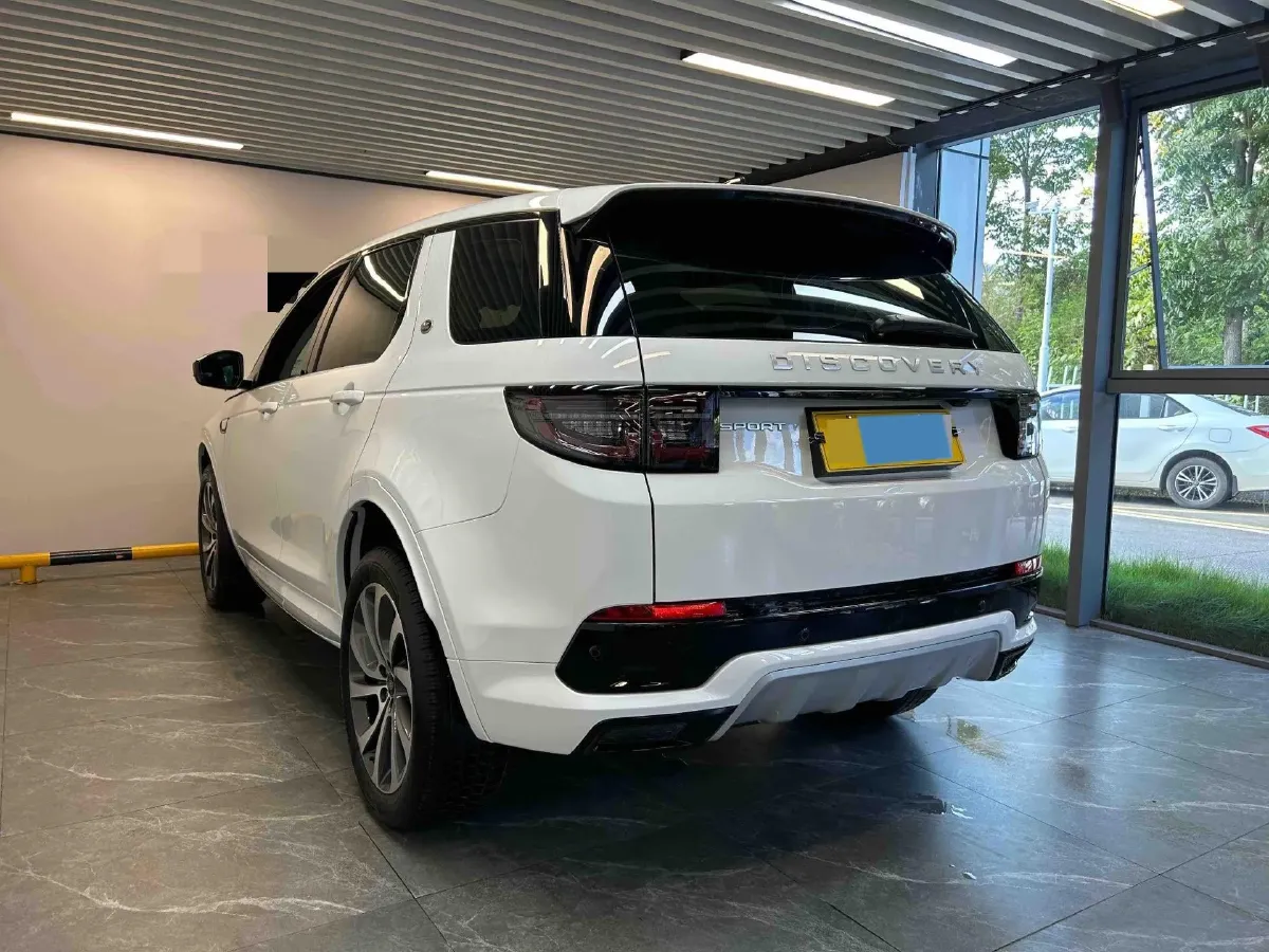 2024 Land Rover Discovery Sport 2.0T 249HP L4 9AT,autocango,china used car exporter,china ev exporter,chinese used car exporter,chinese used ev exporter